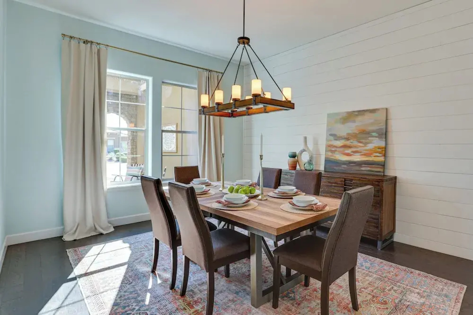 Saltwater Pool & Swim-up Bar: Goodyear Oasis!