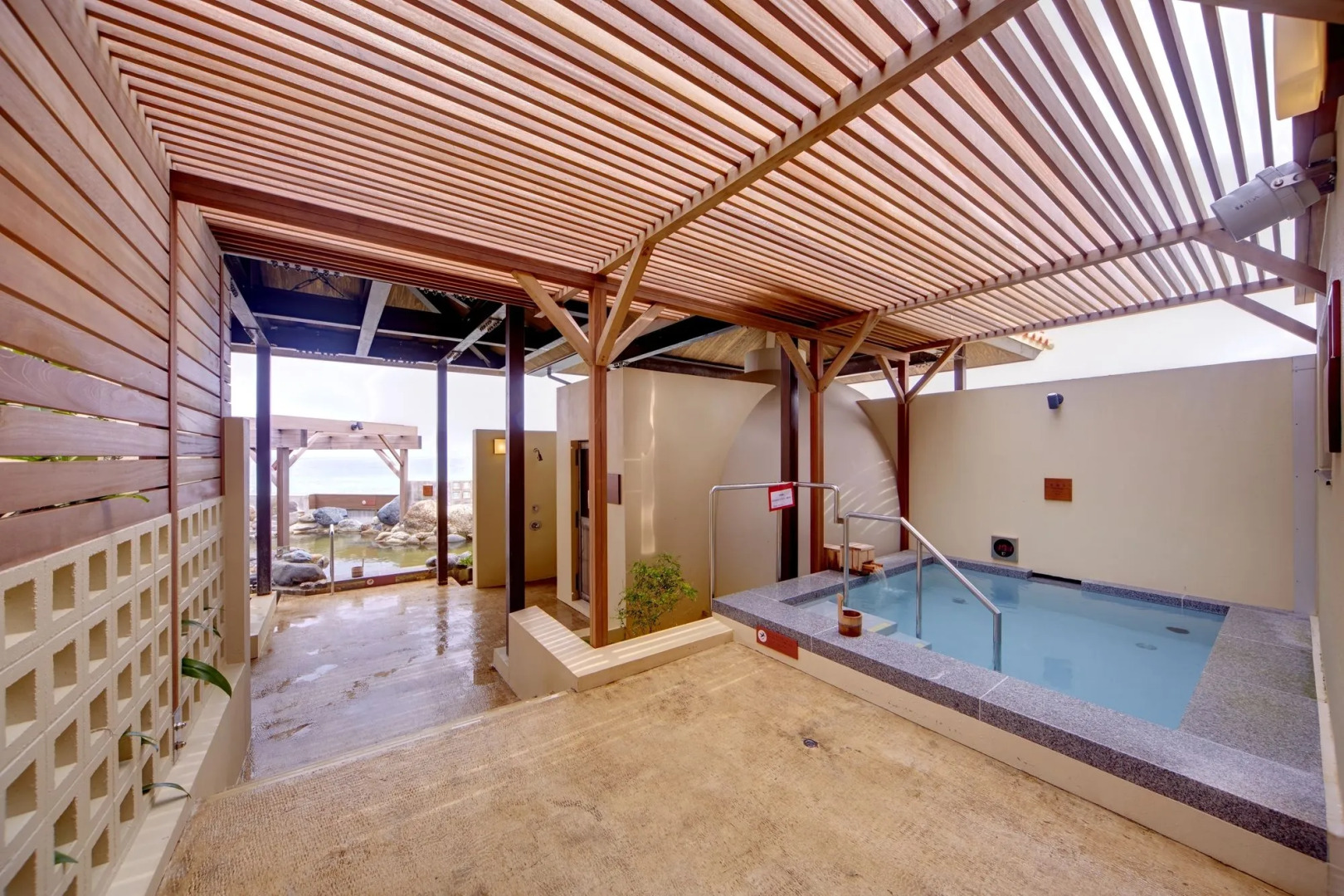 Ryukyu Onsen Senagajima Hotel