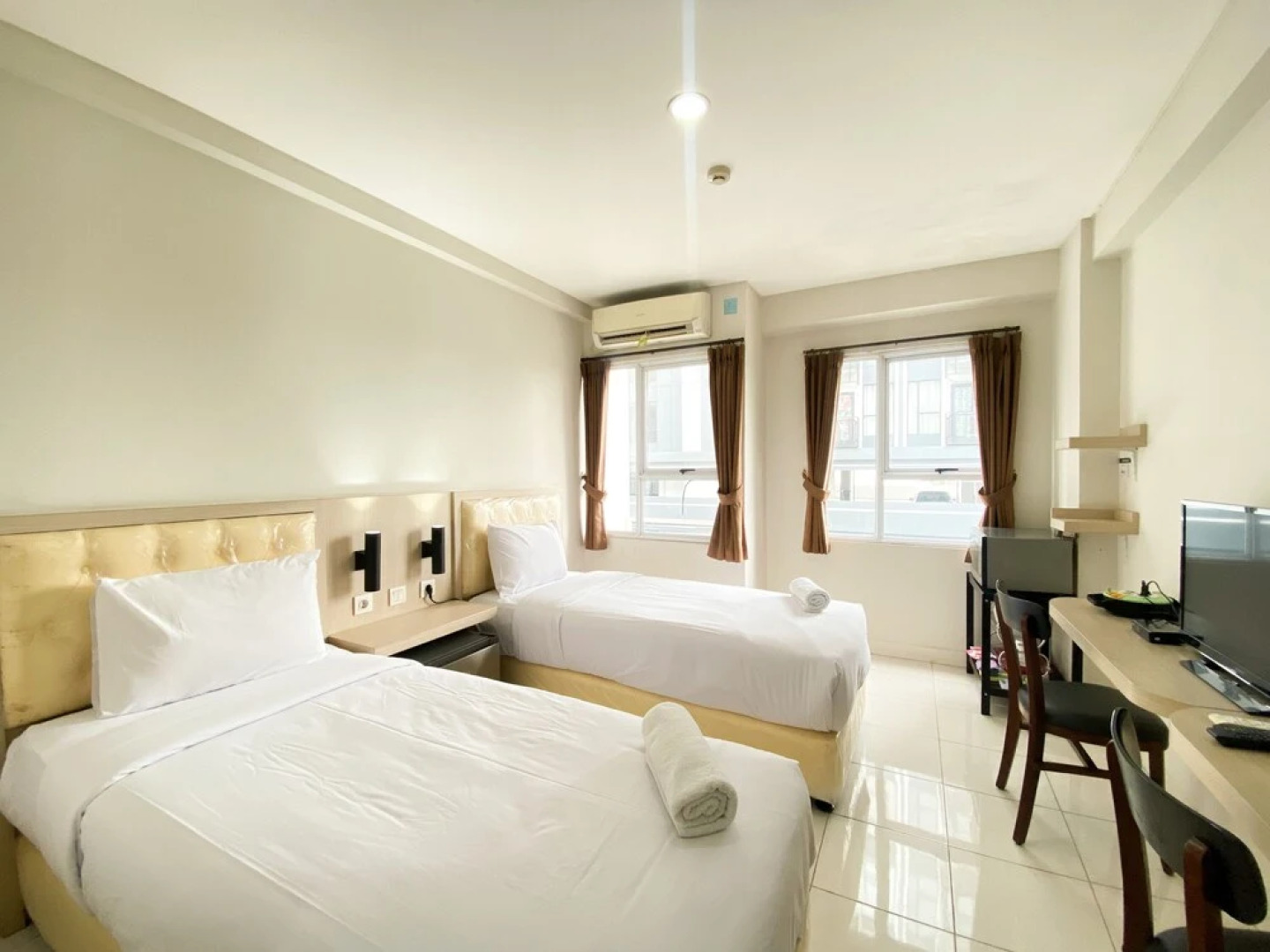 Comfort And Homey Studio Room (No Kitchen) Elvis Tower Apartment