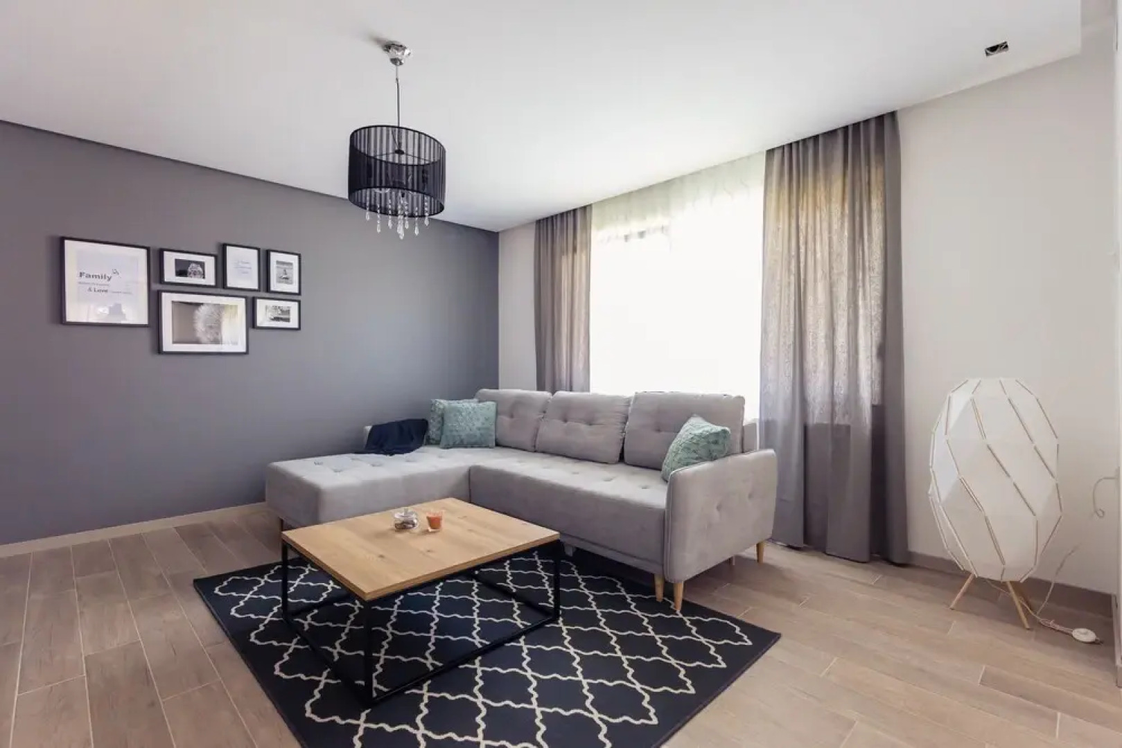 Rooms & apartments Karlo