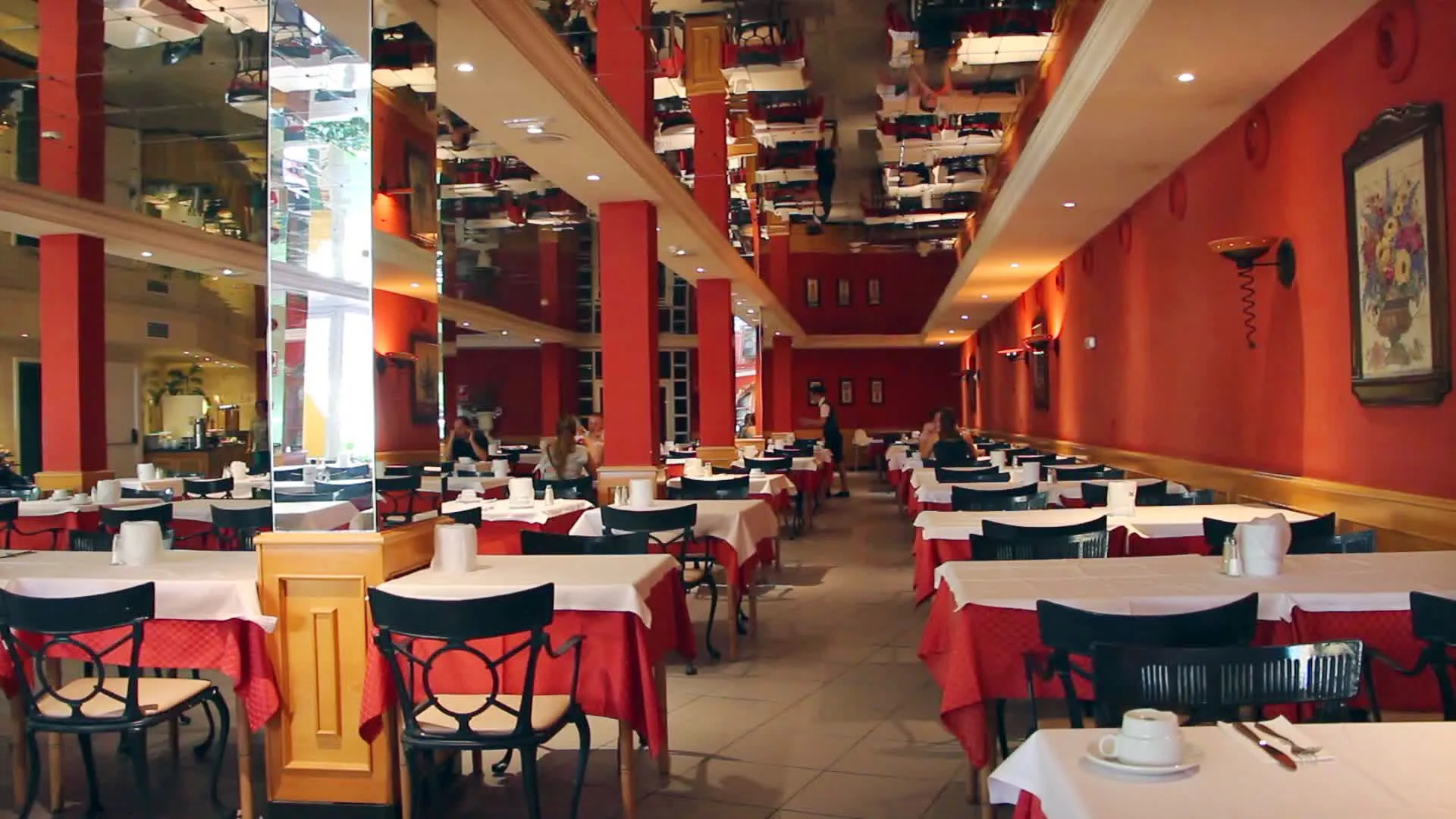 Coral La Quinta Park Suites