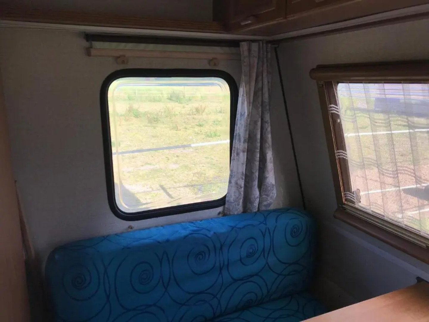 SIMPLE LIVING - Beds 190 cm - Dogs welcome on request - CARAVAN - COSY FARM BnB