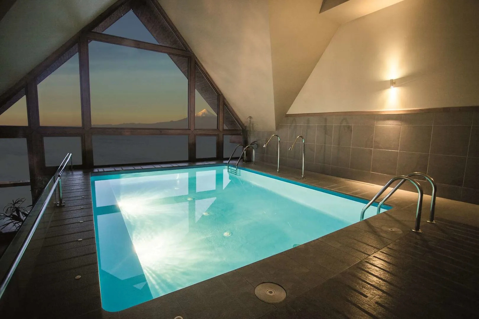 Wyndham Puerto Varas Pettra