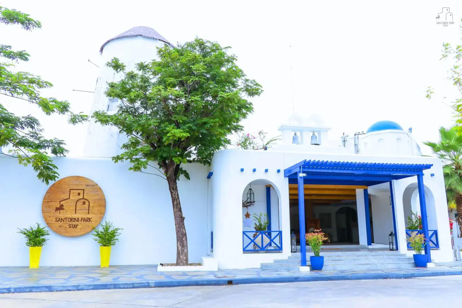 Santorini Park Stay