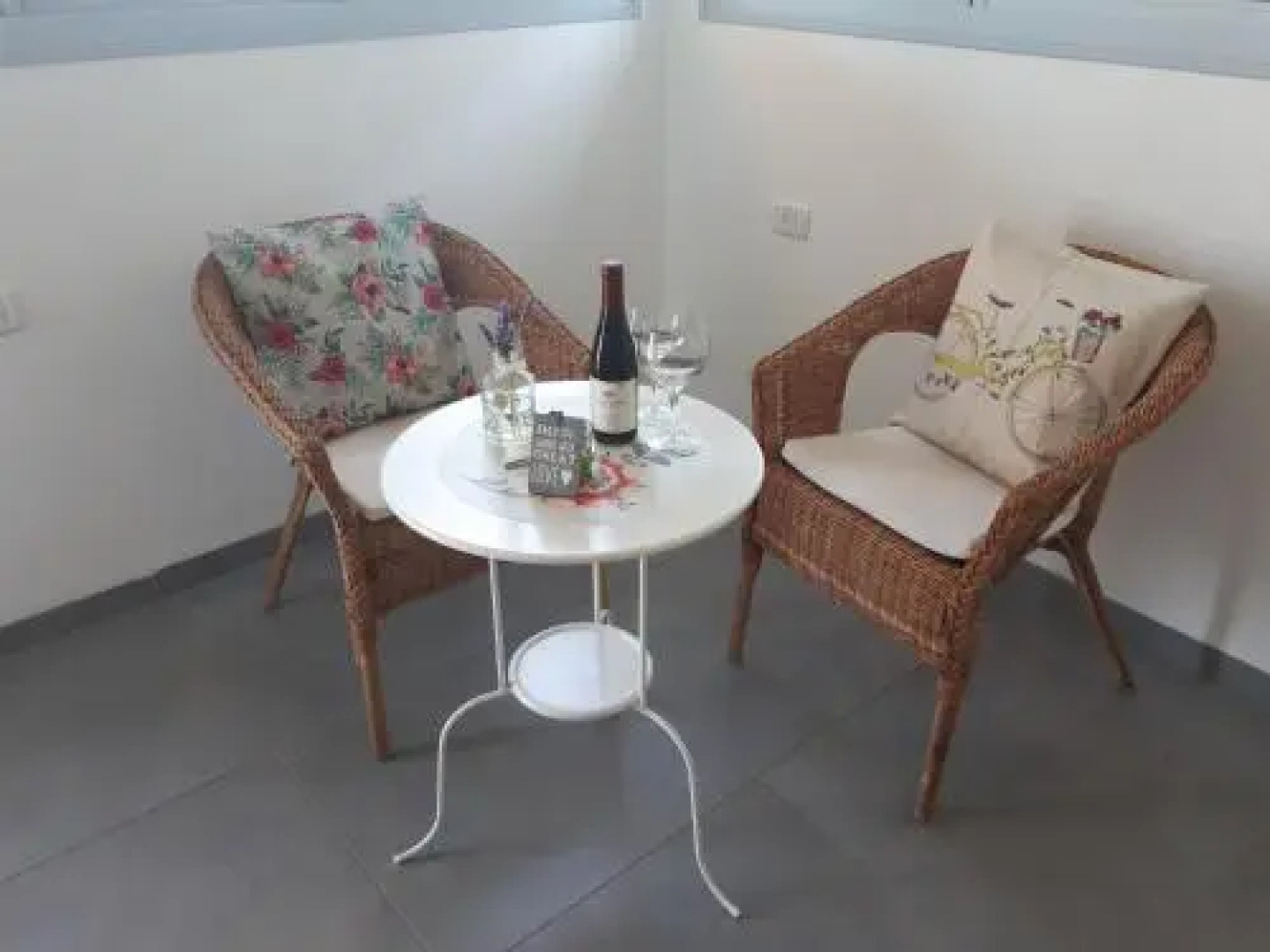 Nof Beresheet suites