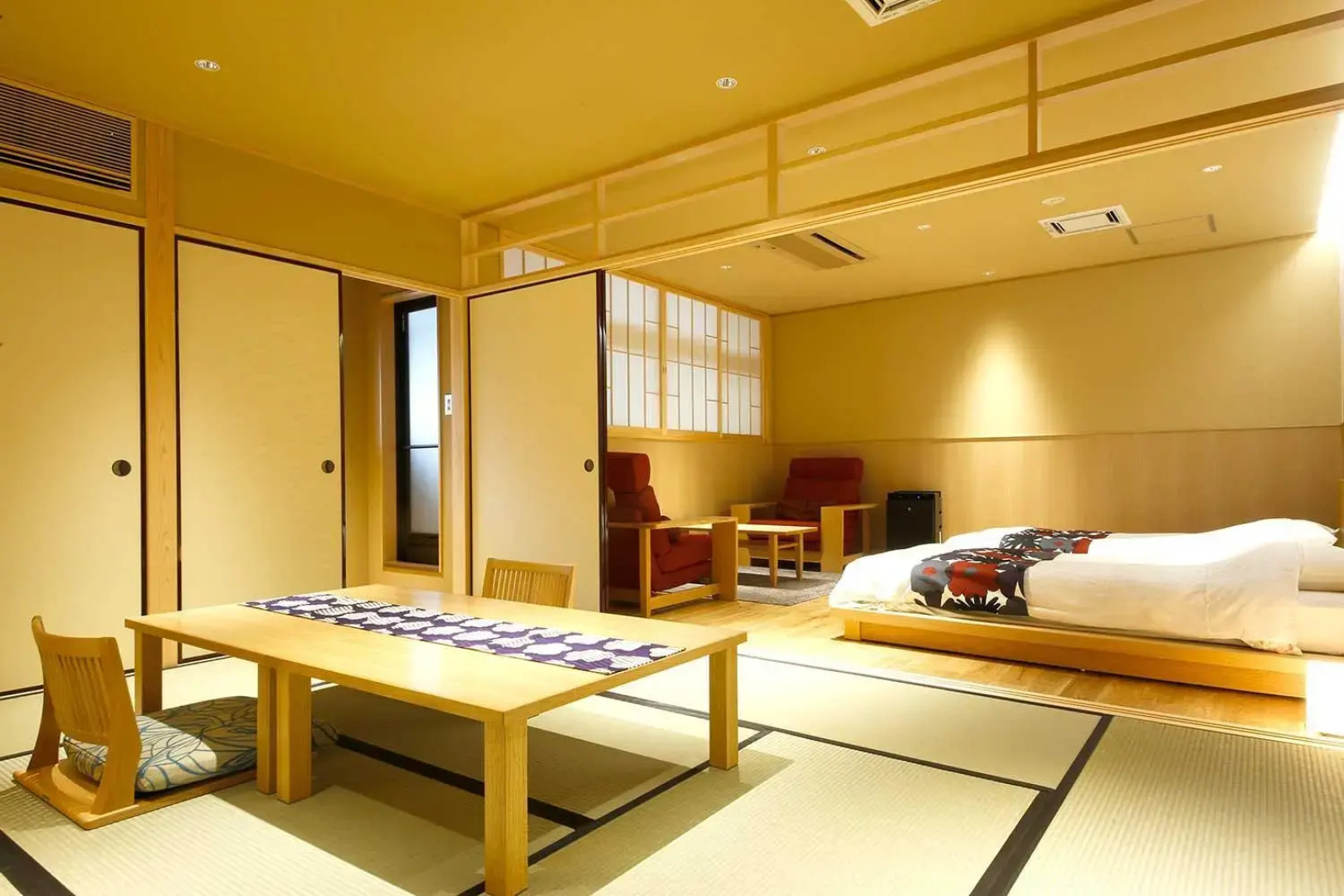 Yuraku Kinosaki Spa & Gardens