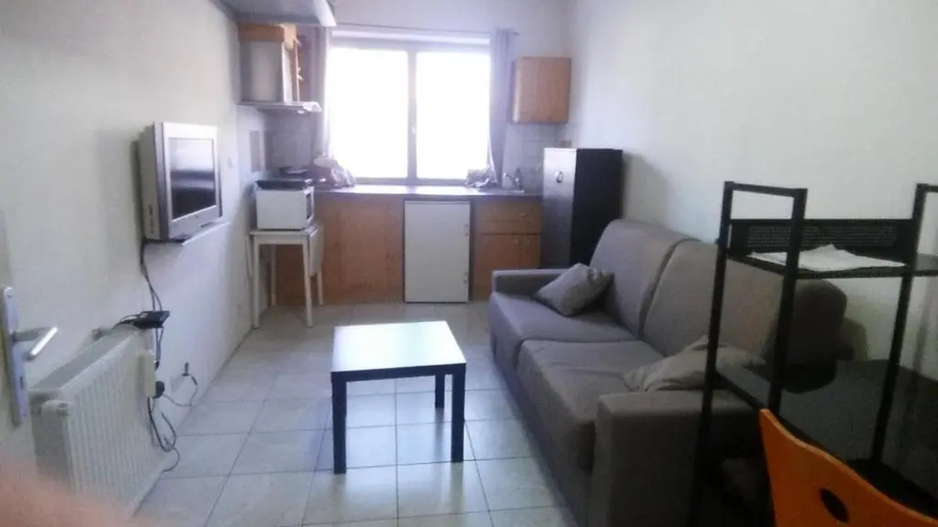 Studios (Adults Only)