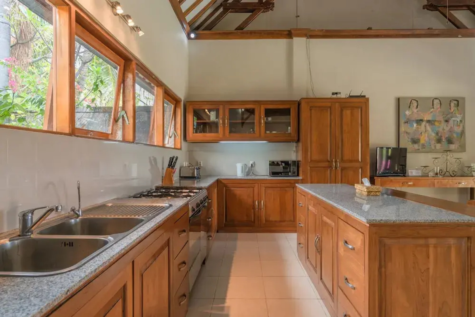 Villa Lotus Kayuputih