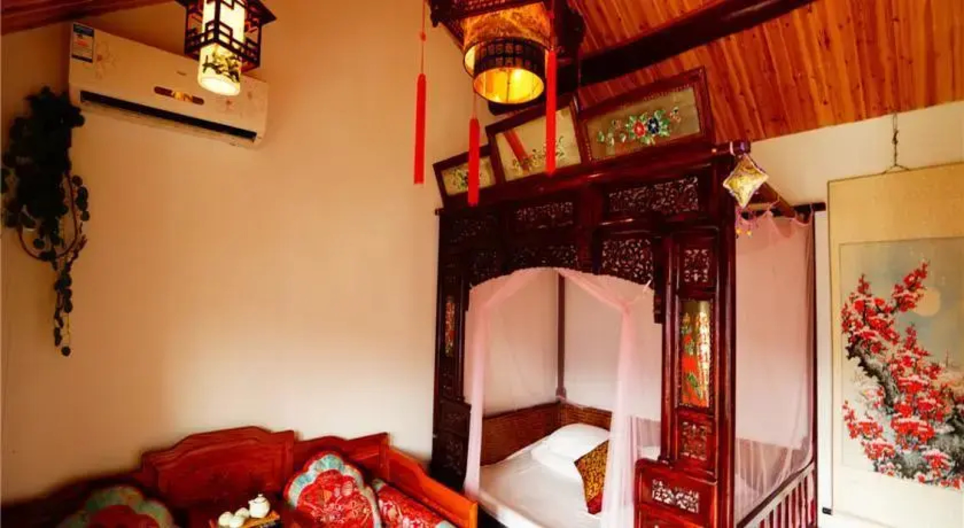 Zhou Zhuang Zhen Feng Inn