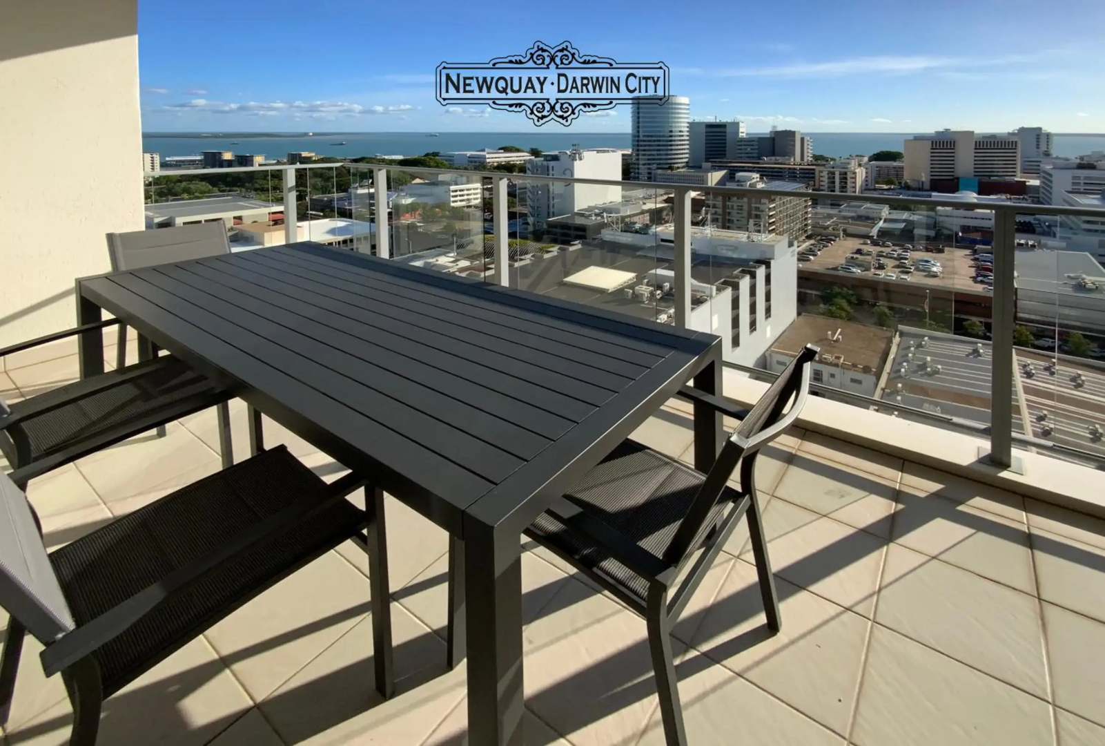 "NEWQUAY" Ideal Location & Views at PenthousePads
