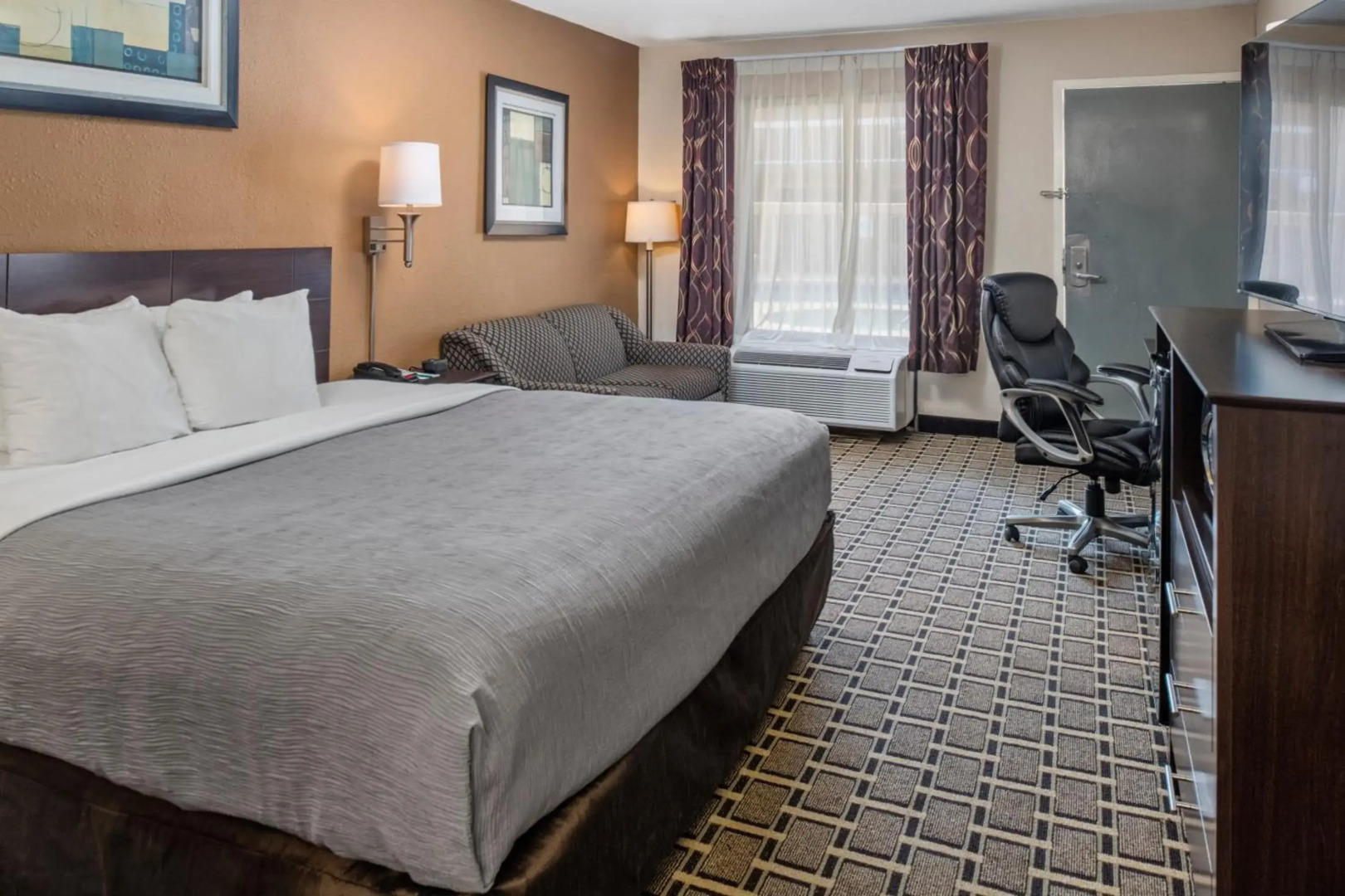 Suburban Studios Hotel Kingsland Near I-95