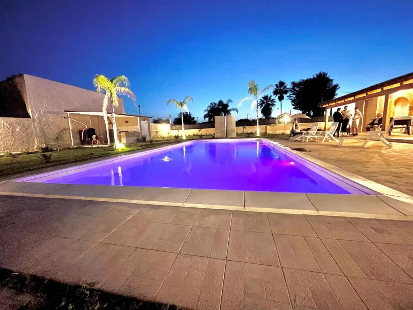 Villa Nunzia con piscina, sauna e idromassaggio.