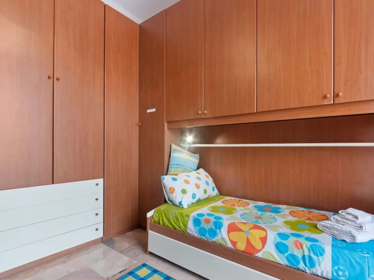 Spacious Apartment in Lavagna near Sea & City Center