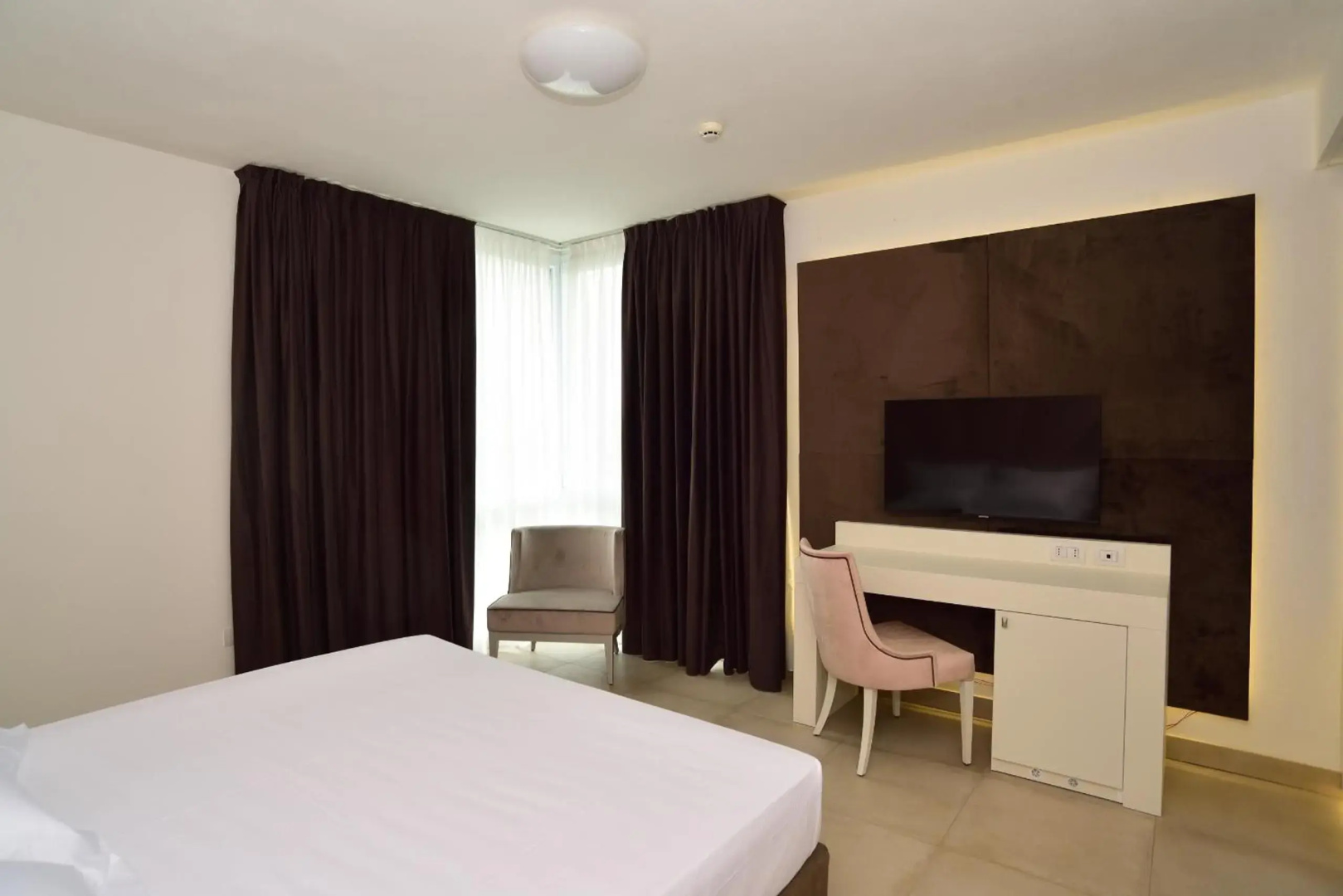 M2 Hotel