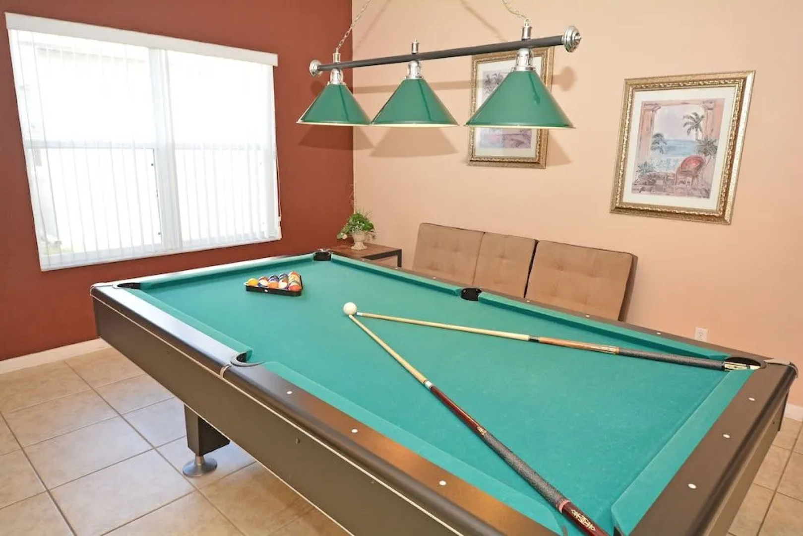 351CD Walters Retreat 5 Br villa by RedAwning