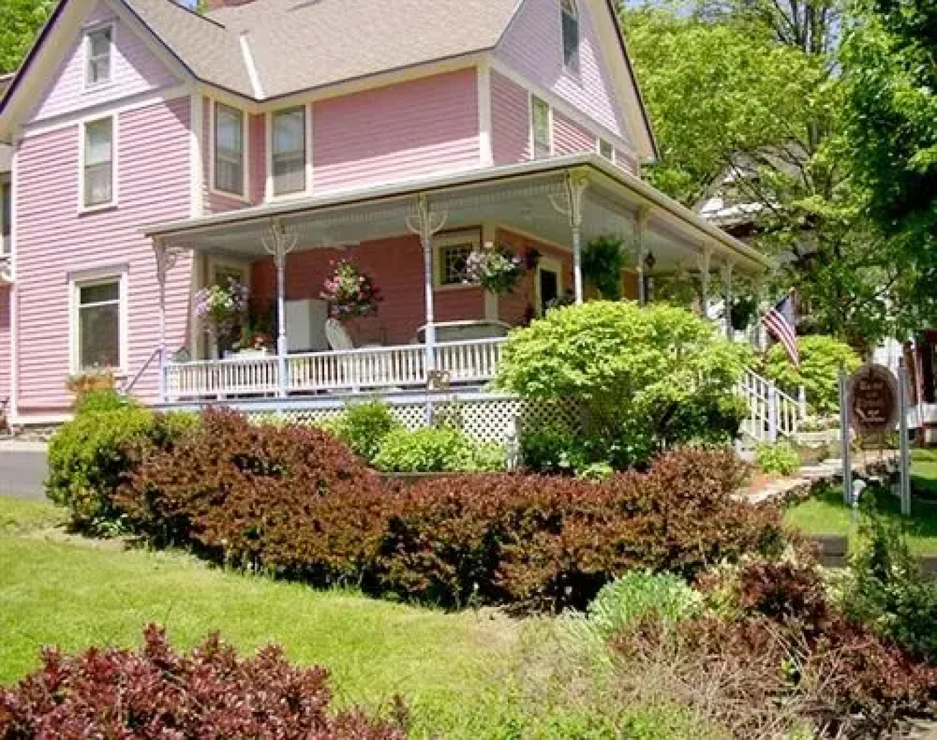 Rose & Thistle Bed & Breakfast