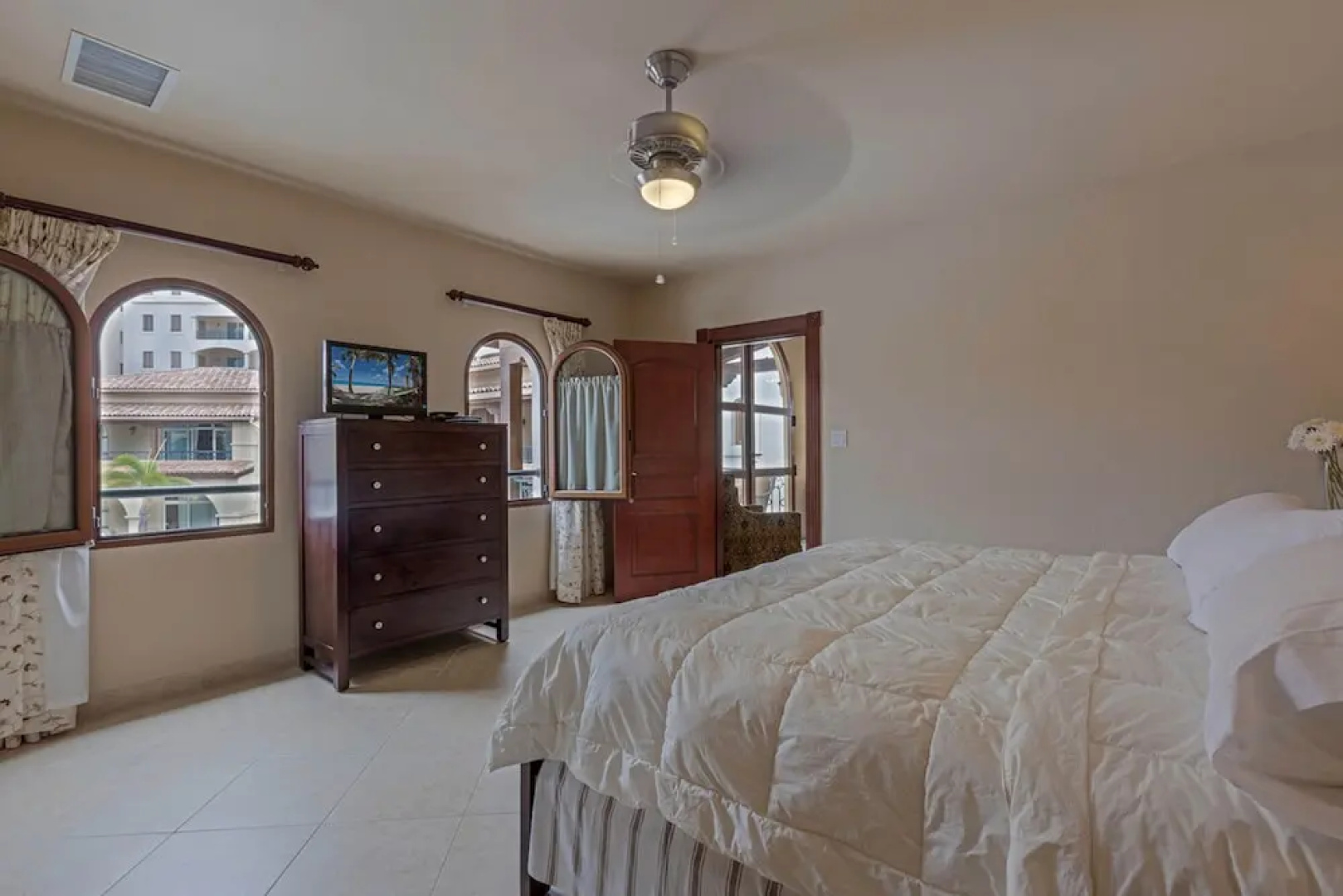 Dream Villa Porto Cupecoy 360