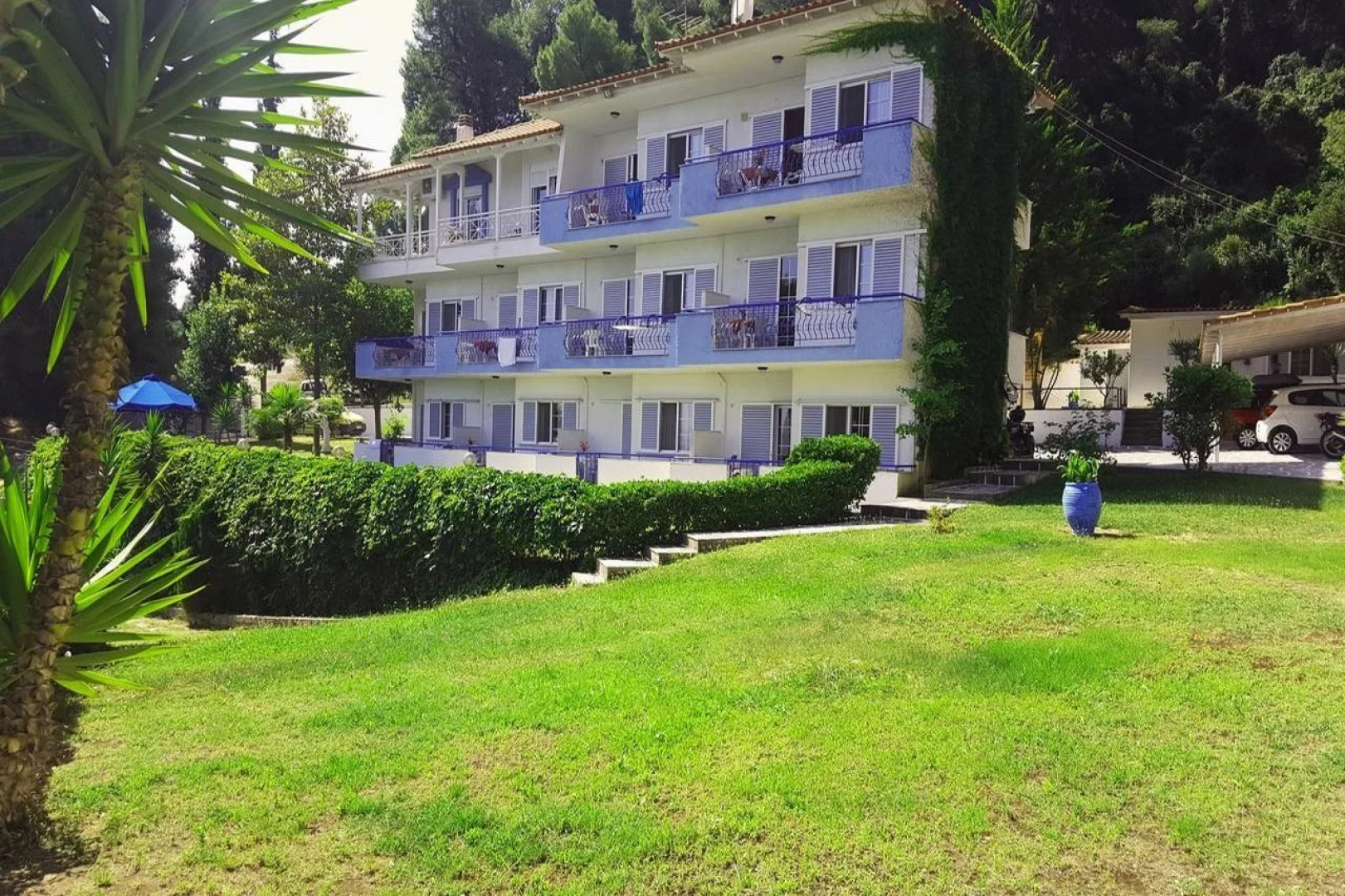 Roditsa Patritsia Apartments