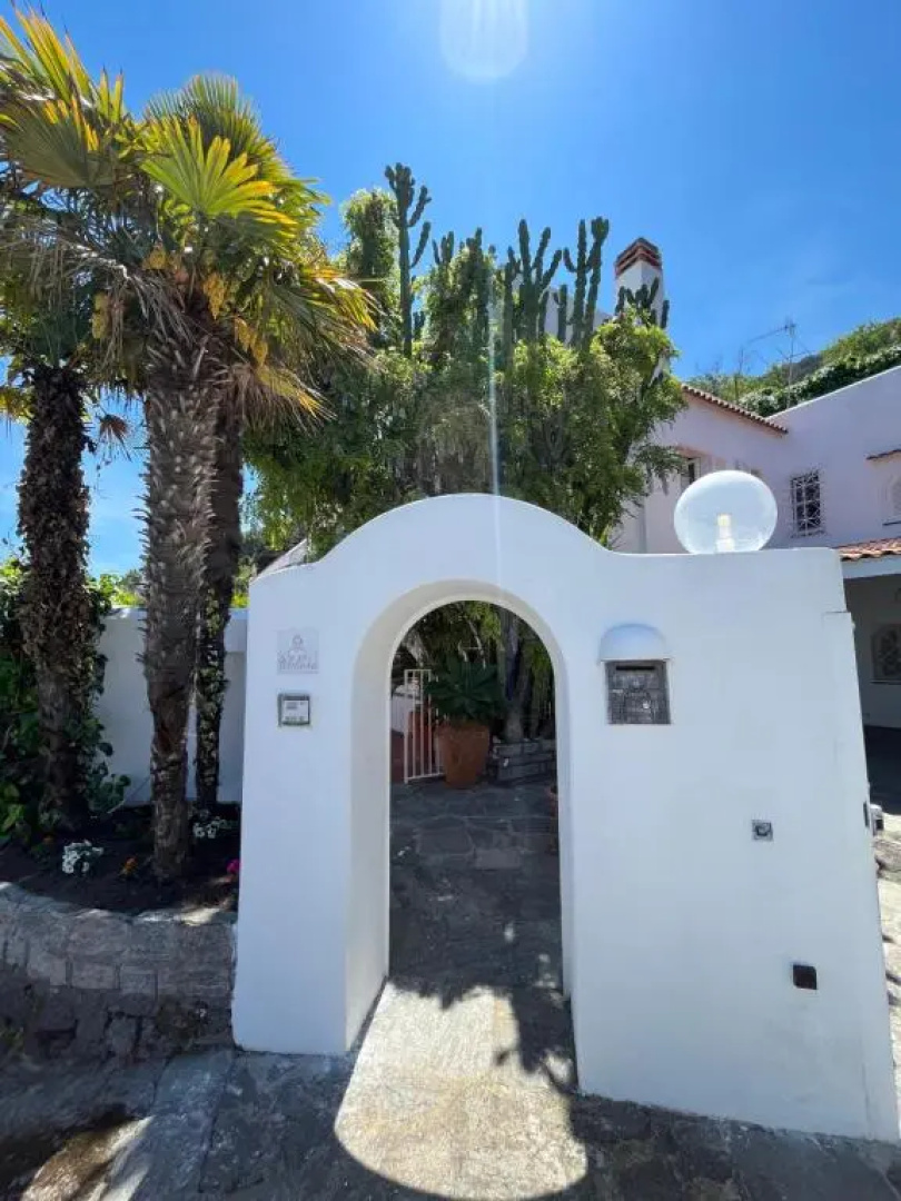 Villa Enaria