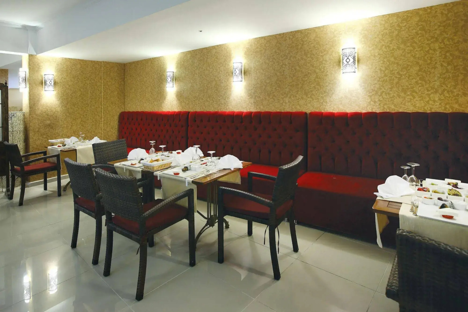 Costa Bitezhan Hotel