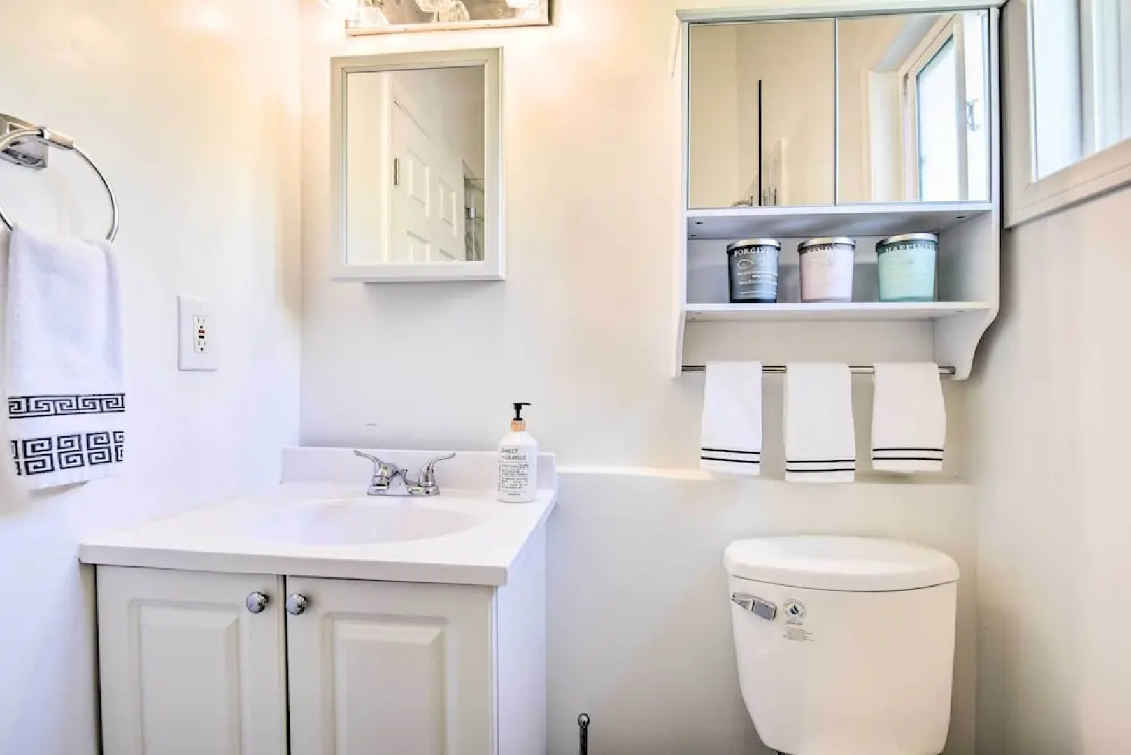 Chatsworth Studio w/ Mountain Views!