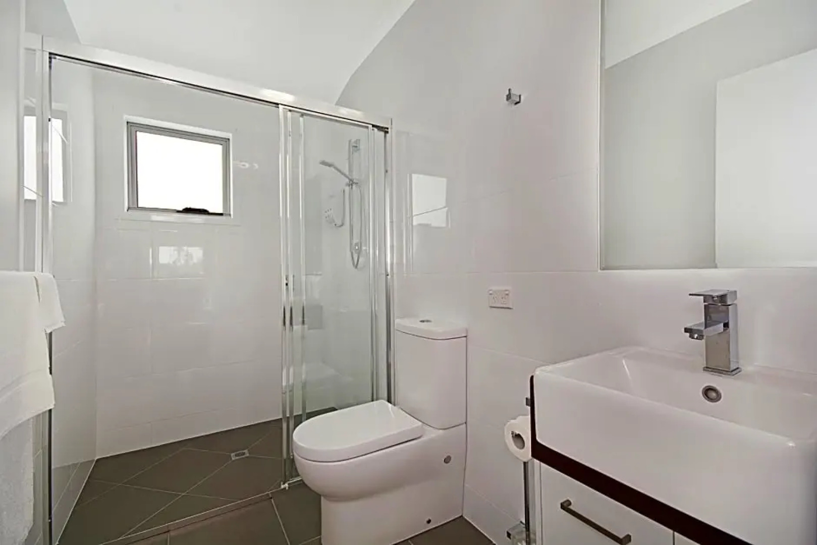 Cooroy Luxury Motel Apartments