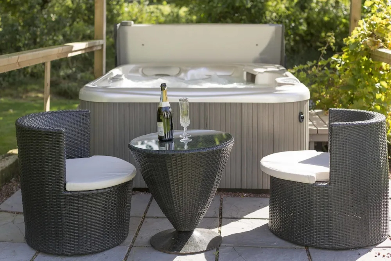 The Pines at Eastleigh - 3 Cottages