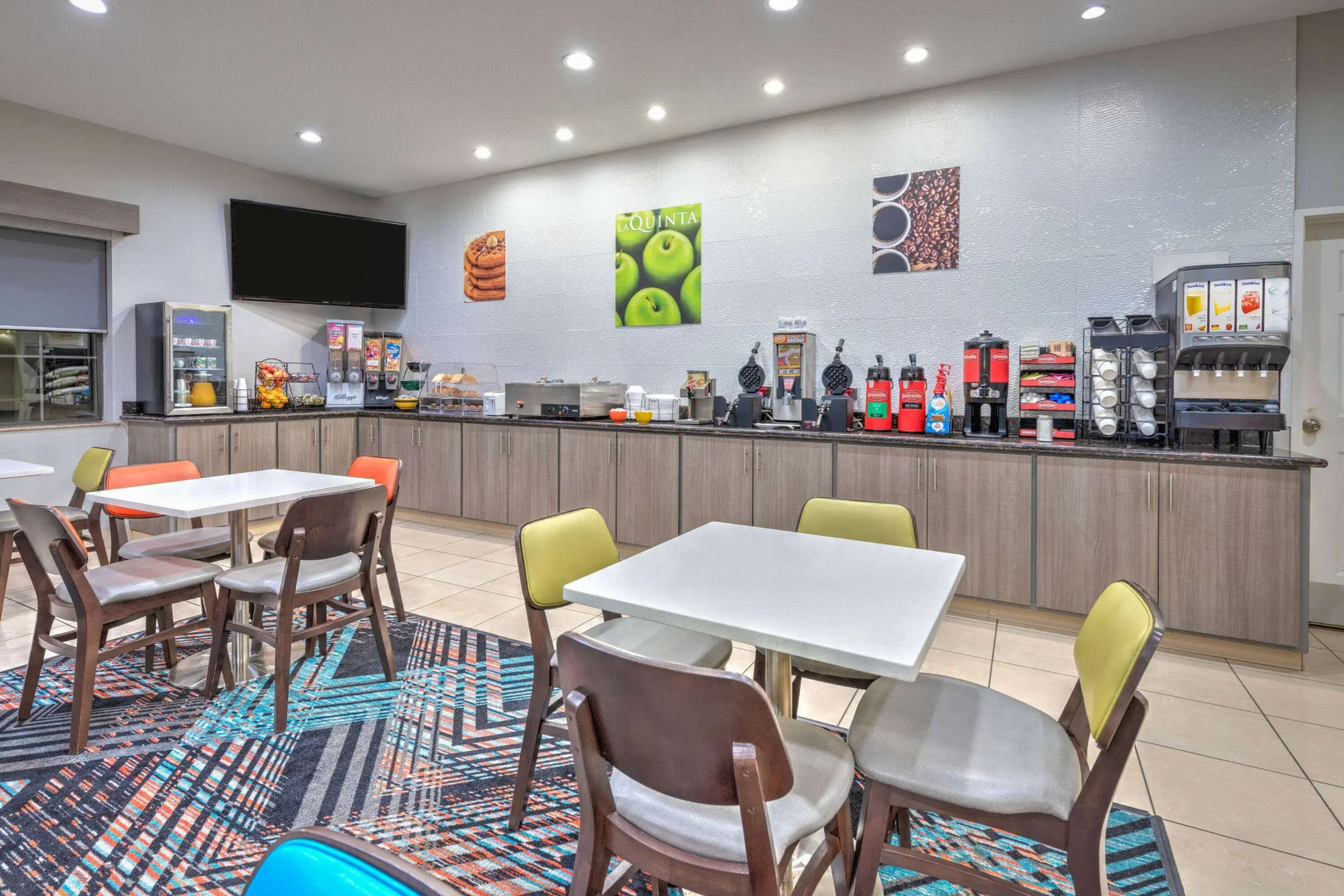 La Quinta Inn & Suites by Wyndham Alvarado