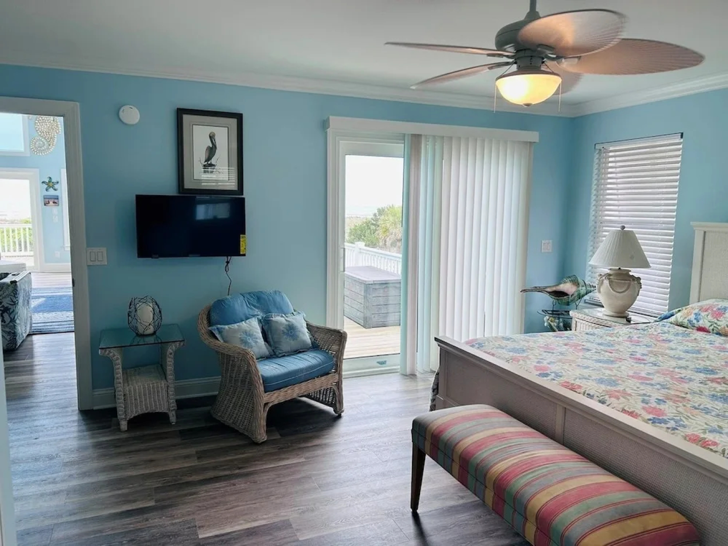 Serenity's Star 4 Bedroom Home by RedAwning