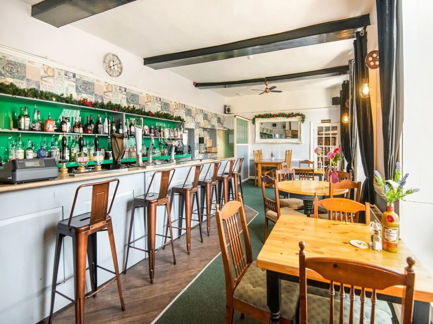 Hardwicke Arms Hotel