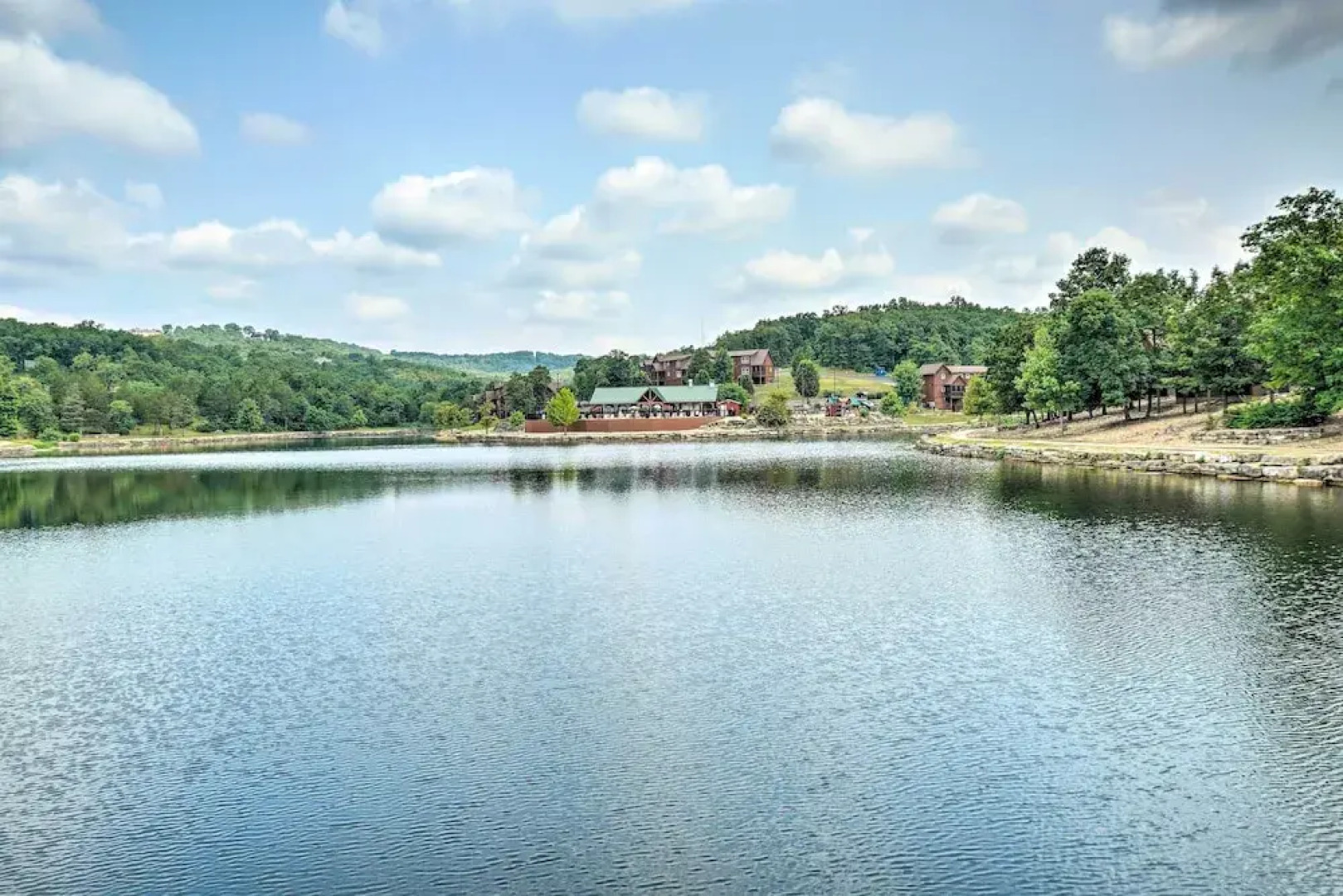 Branson West Cabin w/ Pool Access & Golfing