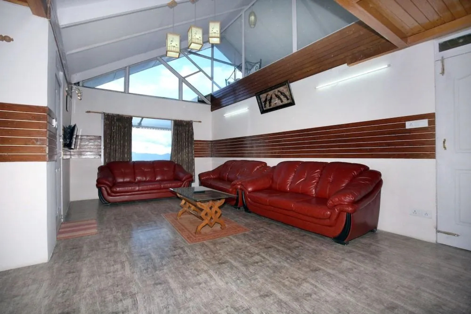 OYO 9346 Home Spacious 4BHK Valley View Fagu