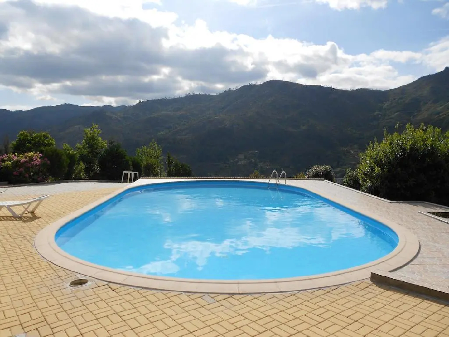 Vale de Azereiros Apartamentos