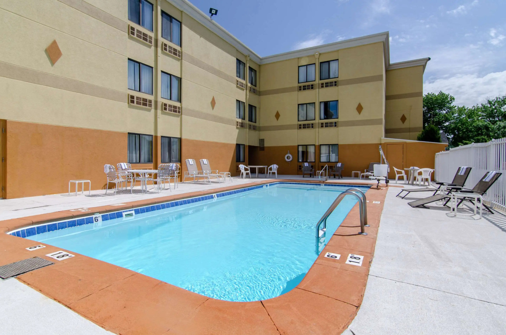 Quality Inn Merriam Kansas City