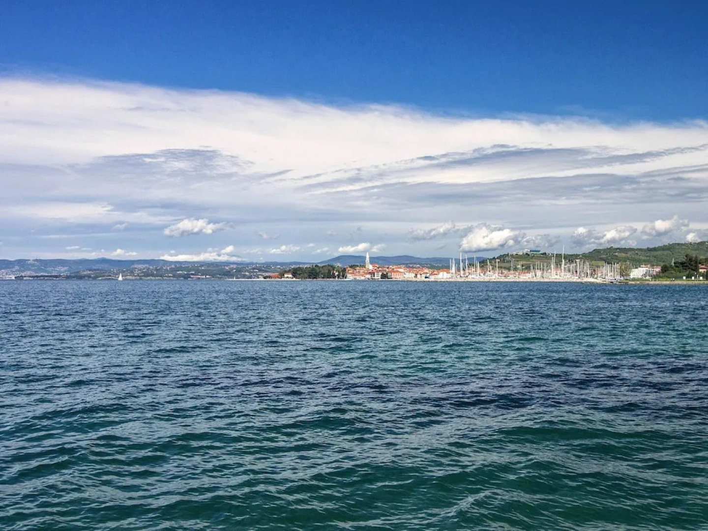 Air Conditioned Apartment in Residential Area near Town Center