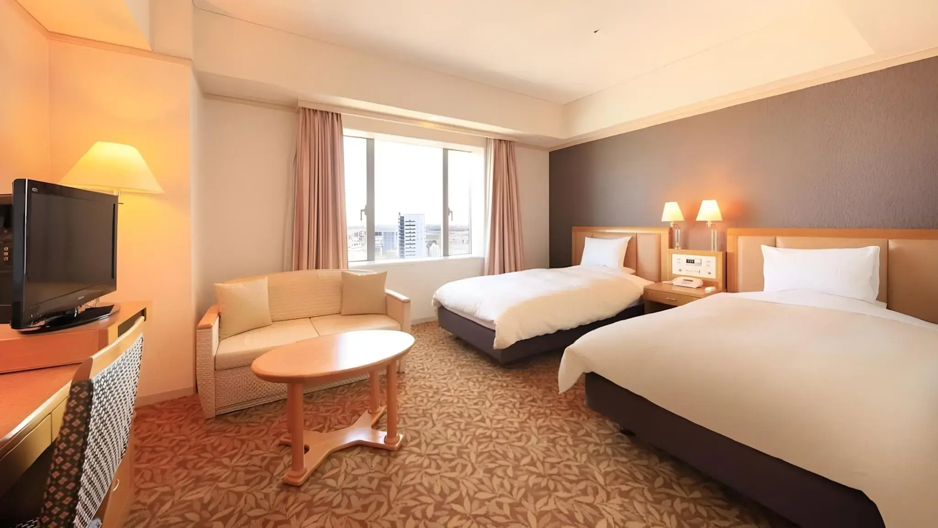 Отель The Crest Hotel Kashiwa