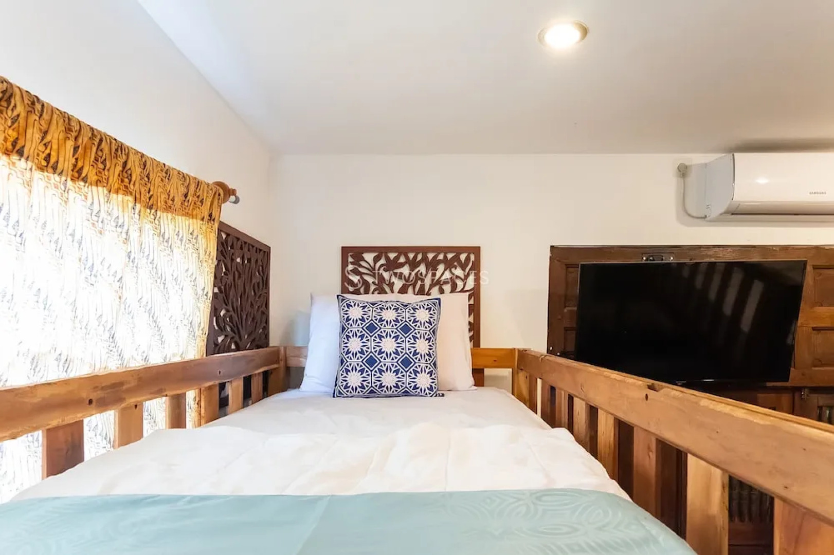 TwoSpaces Living at Kayu Beach Villa