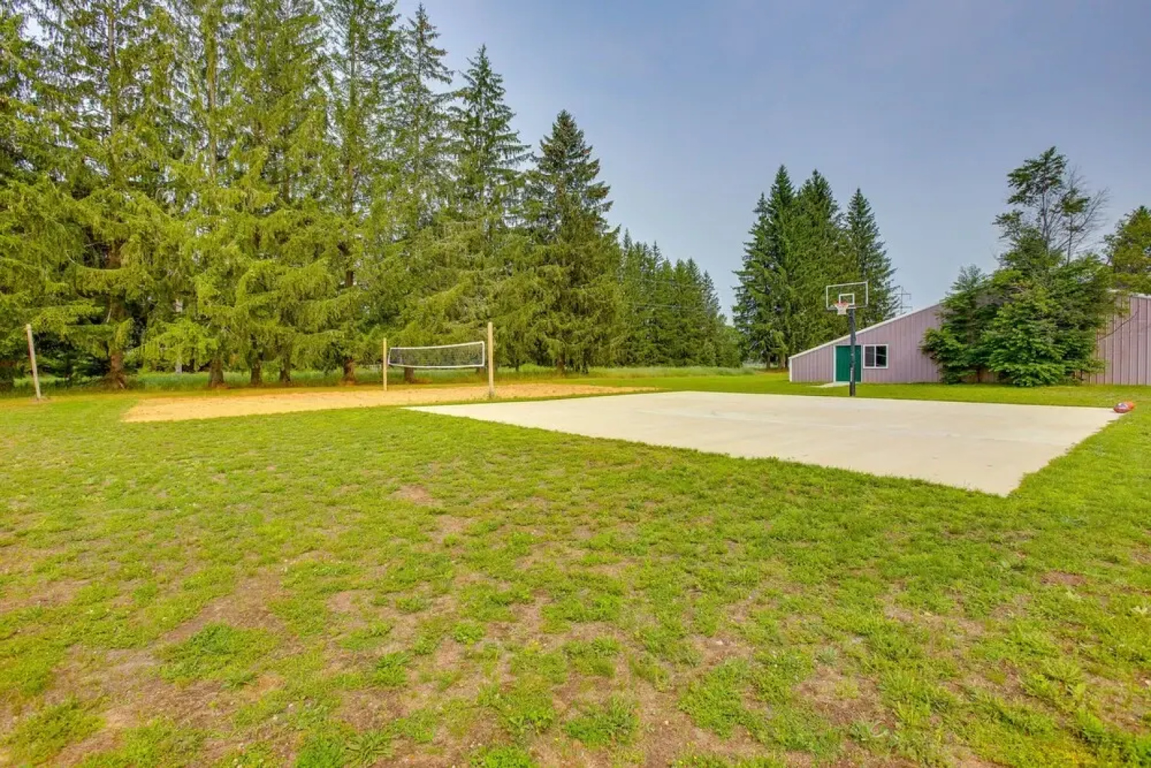 Charming Cadillac Retreat w/ Private Hot Tub!