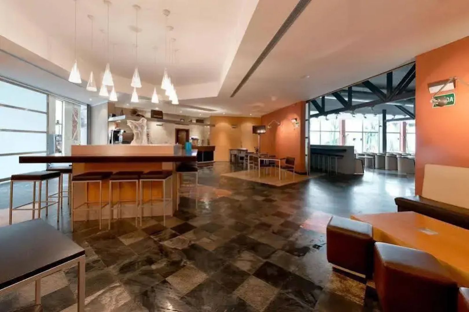 Geranios Suites & Spa
