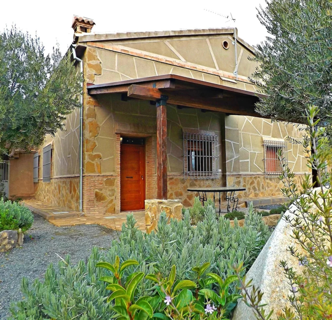 Villa With 5 Bedrooms in La Guardia de Jaen, With Wonderful Mountain V