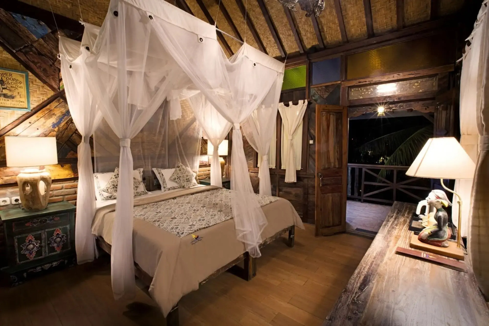 Pondok Pitaya Hotel, Surfing & Yoga