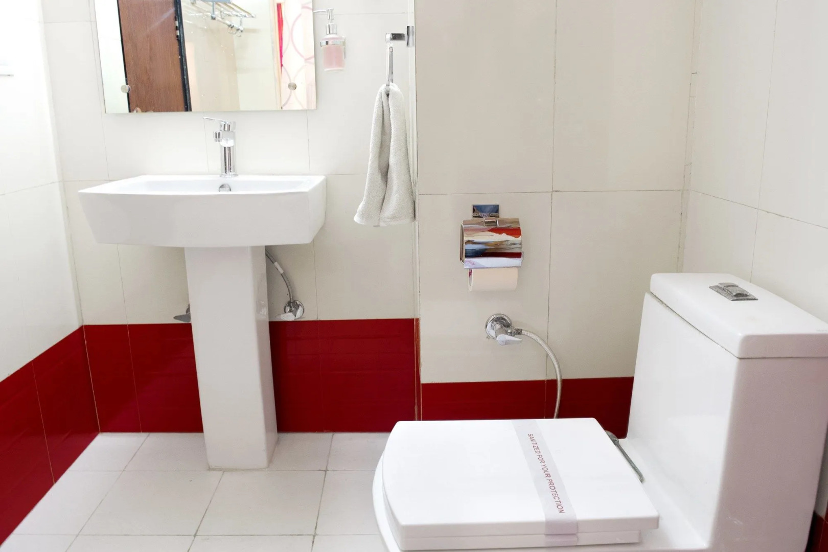 Fabhotel White Castle Sez