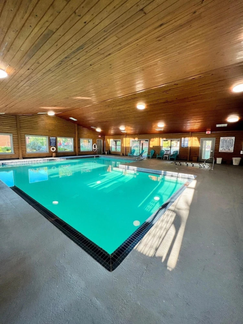 Crown Point Resort