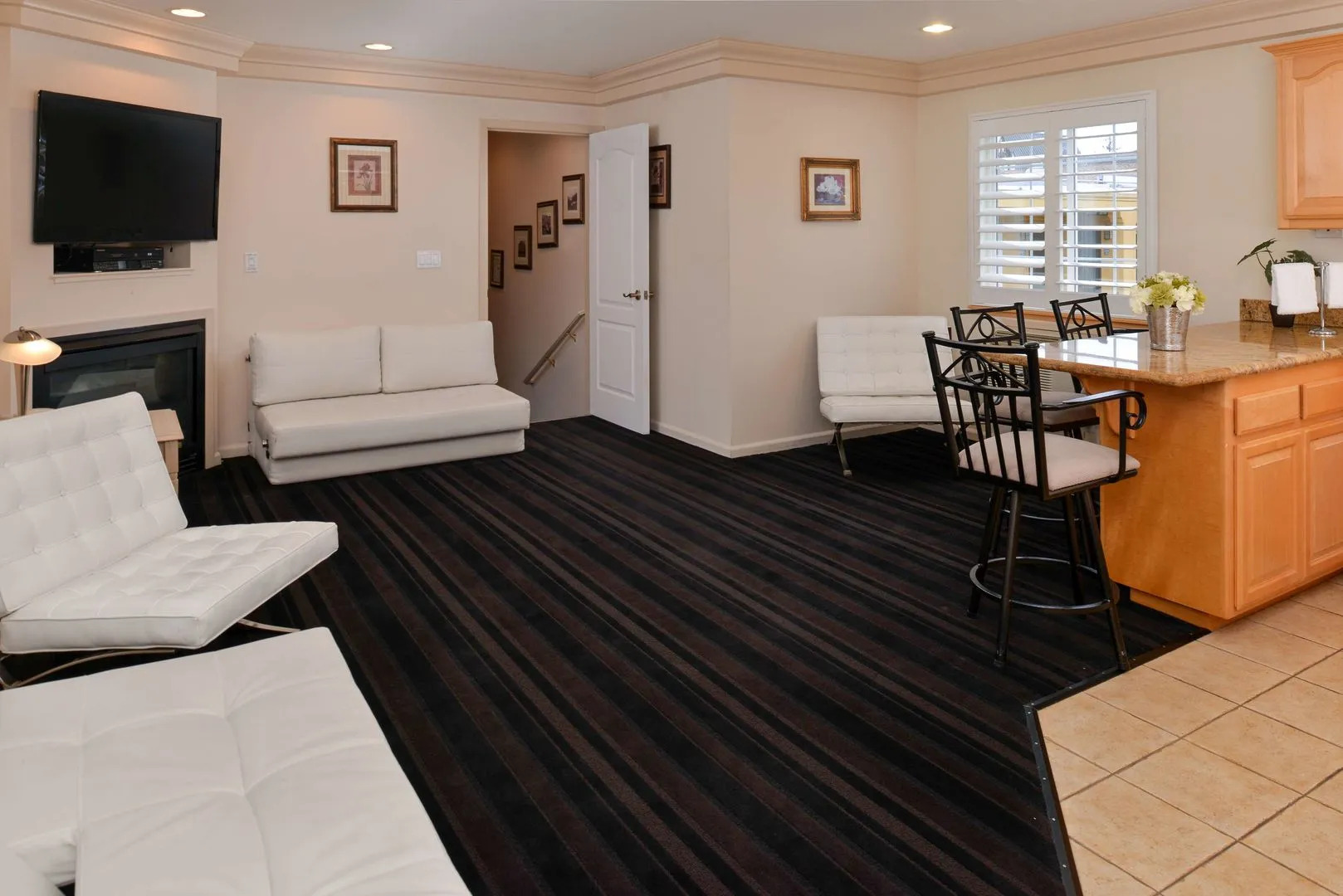 Napa Valley Hotel & Suites