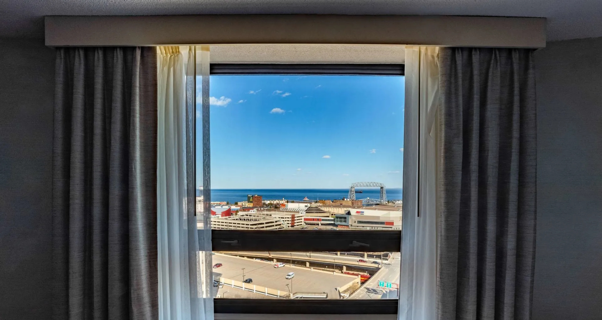 Radisson Hotel Duluth - Harborview