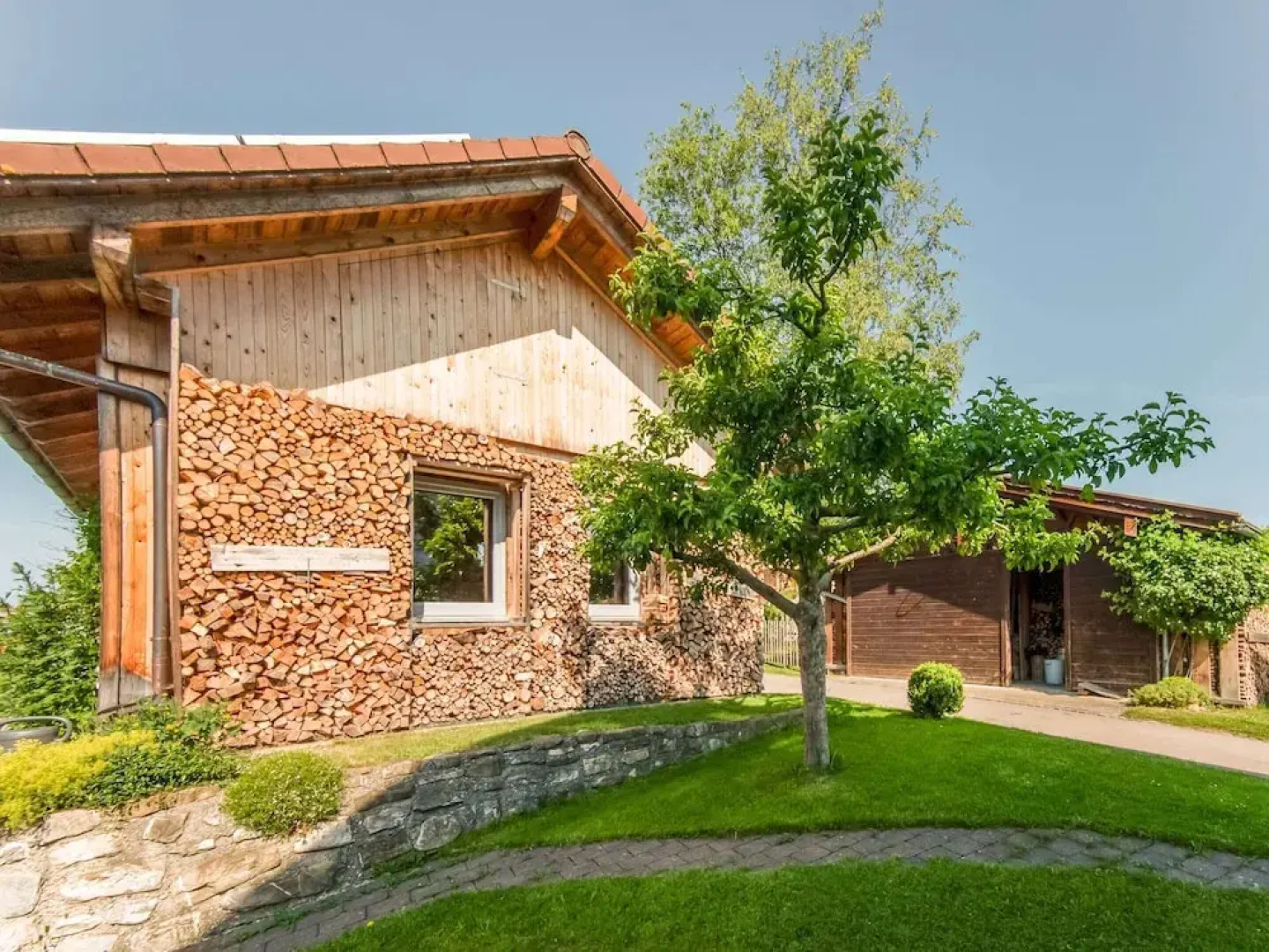 Flat in Wildsteig With Furnished Garden