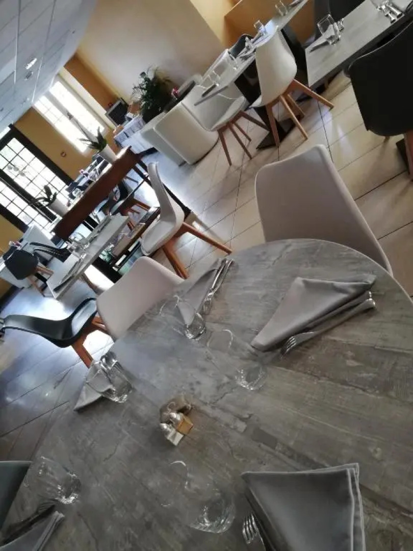 Logis Hôtel Le Commerce