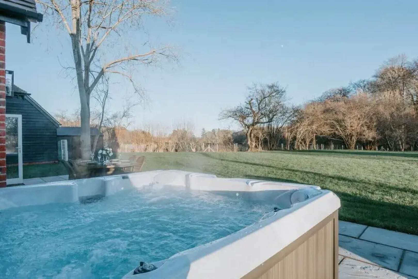 Hayward House Hot Tub Large Garden - From 1100 Per Night