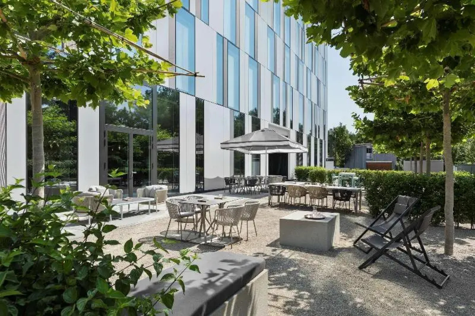 Stellaris Apartment Hotel