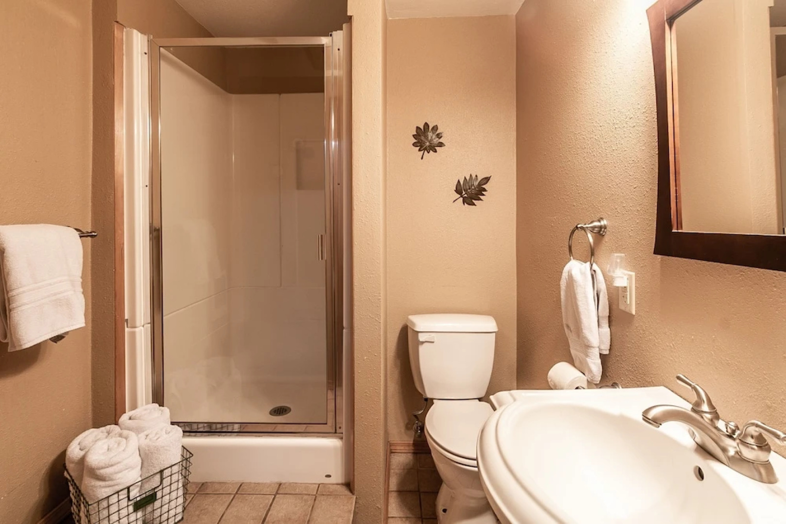 Otter Chalet on Fish Lake Cabin Rental